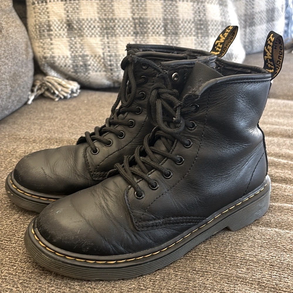 Dr Martens Kids Black Leather‎ Lace Boots Size 3